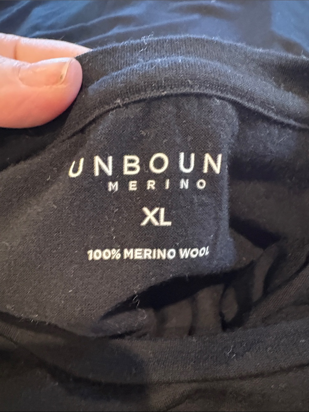Unbound Merino - Men's Long Sleeve Merino Crew Shirt. Size XL. Black - Picture 7 of 11